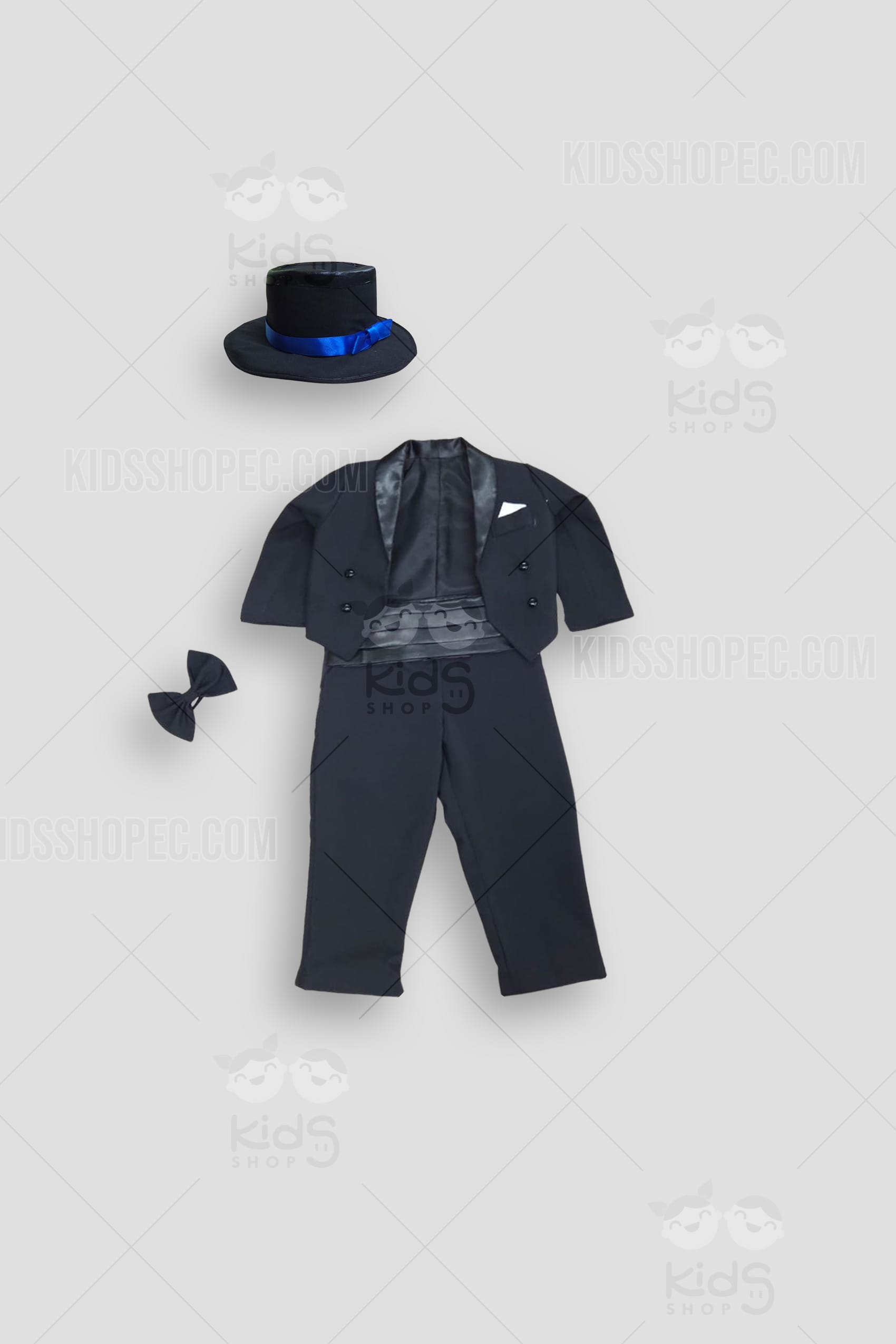Traje de gala Chulla Quiteño con levita negra, pantalón de vestir, corbatín y sombrero de copa con cinta azul. Esta mudada tradicional ecuatoriana es confeccionada a medida en Ecuador por Kids Shop EC para las Fiestas de Quito y eventos folclóricos.