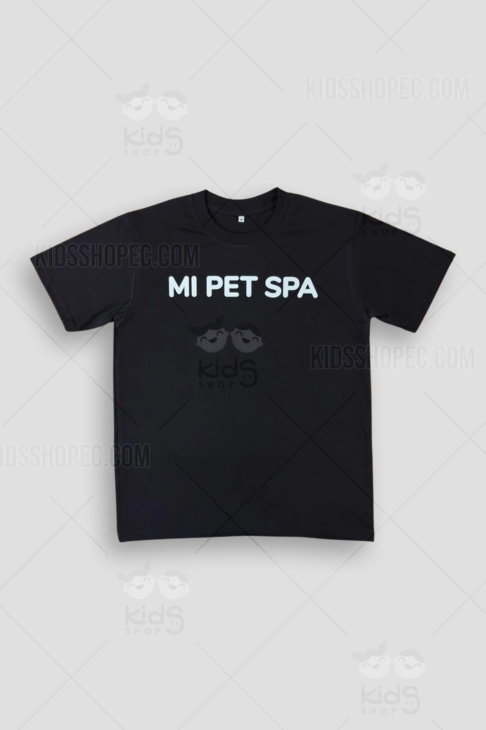 Camiseta de manga corta para niño en color azul con un gran estampado DTF en la espalda que muestra un gato astronauta en el espacio. Varios diseños disponibles como superhéroes, anime y naturaleza. Confección a medida por Kids Shop EC en Ecuador.